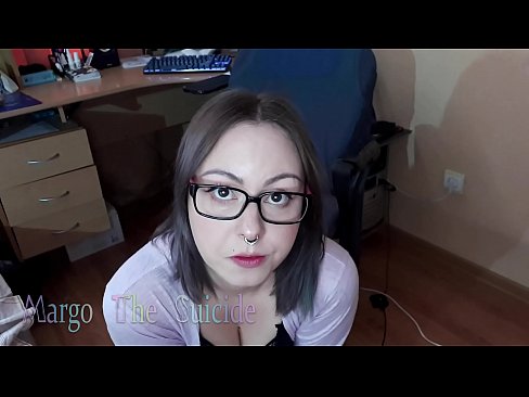 ❤️ Chica sexy con gafas chupa consolador profundamente en la cámara ️  Sexo en es.liporno.ru ❌️